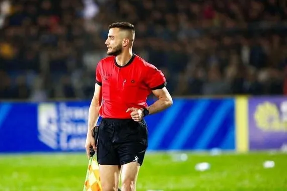 طاقم تحكيم عراقي يشارك بإدارة مباريات كأس الخليج للناشئين في قطر شفق نيوز