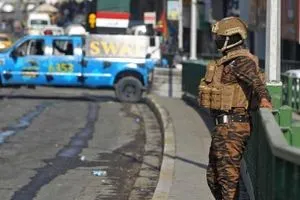 اتهم طليقته قبل أن يلفظ آخر أنفاسه مقتل كابتن بحري داخل سيارته الـ لكزس في البصرة