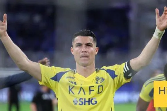 رونالدو أول لاعب كرة قدم يدخل نادي المليار