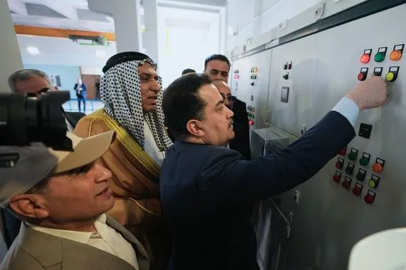 رئيس الوزراء يفتتح مشروع ماء الزهور المركزي شمالي بغداد