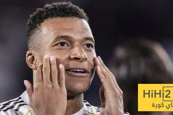 مؤتمر صحفي لمبابي مع منتخب فرنسا