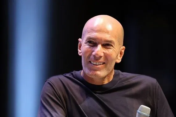 زيدان يكشف عن عودته للتدريب ويكشف وجهته