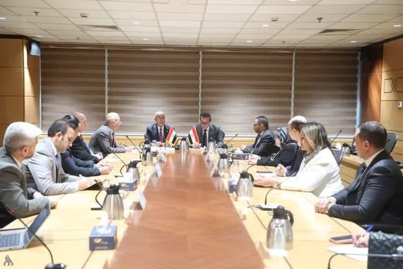 العراق ومصر يبحثان التعاون في مجال الأدوية والمستلزمات الطبية وكالة الانباء العراقية واع