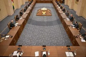بعد تنفيذ الاتفاق النفطي حكومة كردستان تطالب بغداد بصرف رواتب موظفي الإقليم