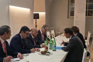 العراق والناتو يبحثان تعزيز التعاون المشترك وتطويرِ العلاقات