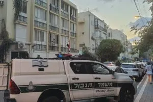 الشرطة الإسرائيلية تطلق النار قرب مبنى السفارة المصرية في تل أبيب شفق نيوز