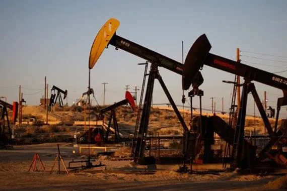 أسعار خام برنت ترتفع رغم التذبذب في الأسواق العالمية