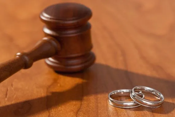 خلال شهر واحد العراق يسجل نحو 40 ألف حالة زواج وطلاق