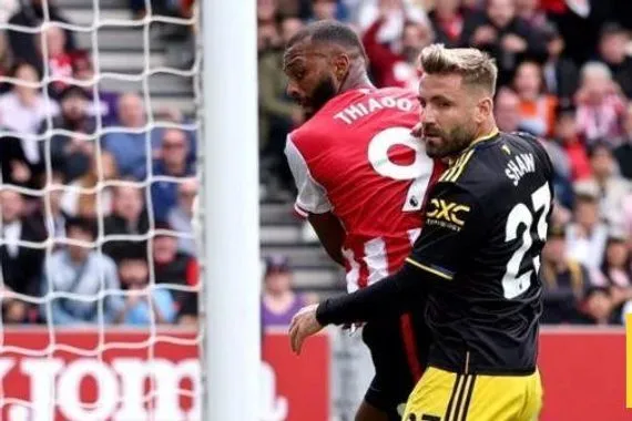 نتائج سلبية لمانشستر يونايتد قبل القمة أمام ليفربول