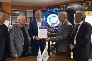 المنتدى الدولي يكرم الشاعر علي الشلاه بوسام بركس الثقافي وكالة الانباء العراقية واع