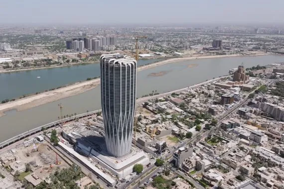 درجات الحرارة الثلاثينية ترفض المغادرة من سماء العراق