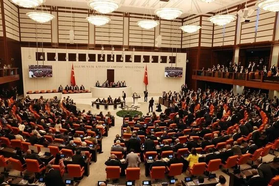البرلمان التركي يصادق على تمديد مهمة قواته في العراق وسوريا ولبنان
