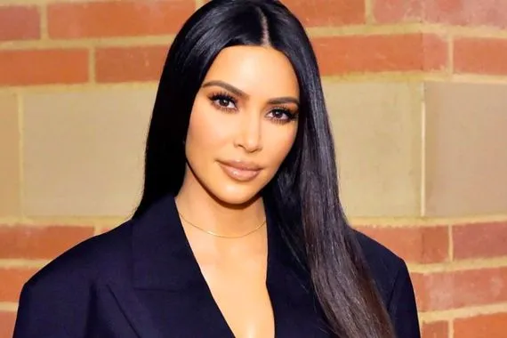 كيم كارديشيان تعلن اصابتها بمرض دماغي خطير ومميت وكالة بغداد اليوم الاخبارية
