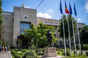 إحباط محاولة لاقتحام السفارة الروسية في رومانيا