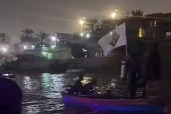 قد تكون لأبن السماوة حسين الجياشي العثور على جثة غريق في دجلة