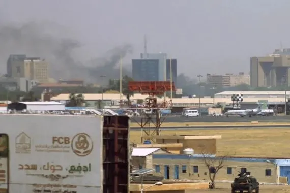 انفجارات وتحليق مسيرات في سماء الخرطوم شفق نيوز