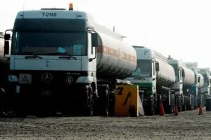 الاطار التنسيقي شبكات تهريب النفط في إلاقليم تهدد الاقتصاد وتغذي الكيان الصهيوني