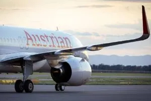 النمسا تعلن استئناف الرحلات الجوية المباشرة مع طهران في نوفمبر