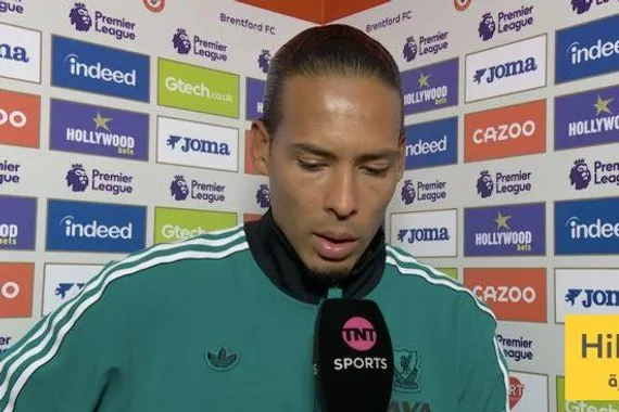 خيبة أمل فان دايك بعد الهزيمة أمام برينتفورد