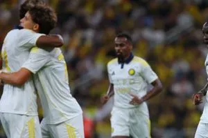 من النصر أم الحزم رجل المباراة