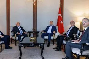 الفياض يبحث مع وزير الخارجية التركي تعزيز التعاون المشترك بين بغداد وأنقرة وكالة الانباء العراقية واع