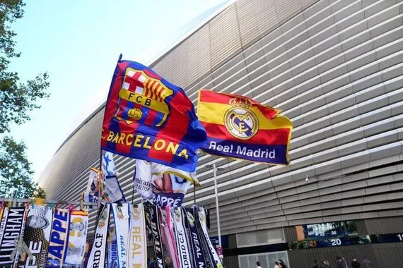 انطلاق الكلاسيكو الإسباني بين ريال مدريد وبرشلونة وكالة الانباء العراقية واع