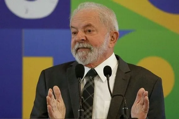 رئيس البرازيل يعلن استعداده للوساطة لتسوية الأزمة حول فنزويلا