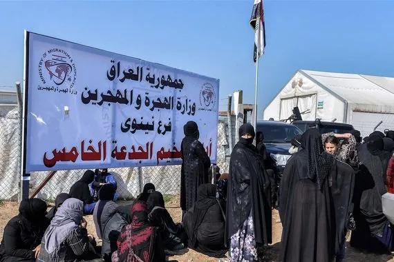 العراق يعيد 19 الف شخص من مخيم الهول