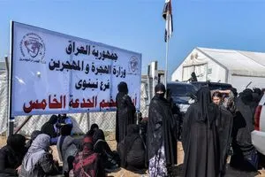 العراق يعيد 19 الف شخص من مخيم الهول