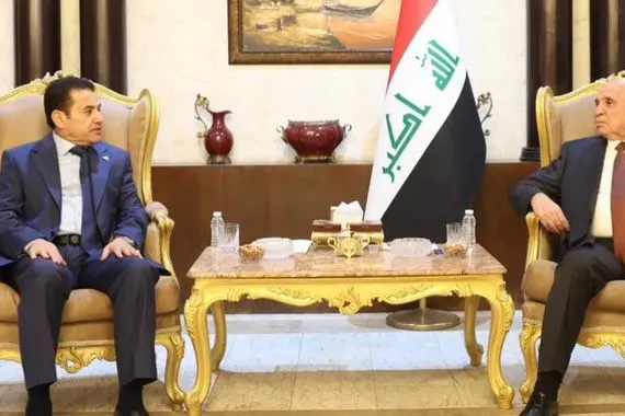 بعد زيارته لطهران الأعرجي يستعرض التطورات مع حسين شفق نيوز