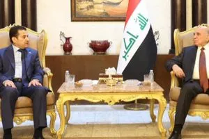 بعد زيارته لطهران الأعرجي يستعرض التطورات مع حسين شفق نيوز