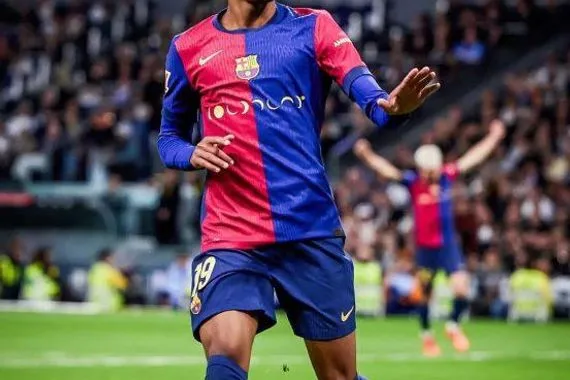 أسطورة ريال مدريد لامين سيكون الأفضل في التاريخ