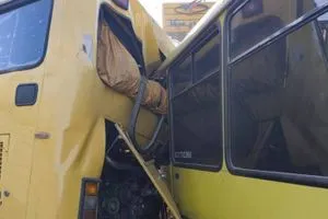 26 جريحا في تصادم حافلتين على طريق طهران كرج وكالة بغداد اليوم الاخبارية