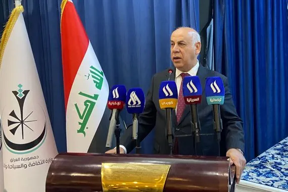 وزير الثقافة يعلن ضبط 185 قطعة أثرية عراقية في بريطانيا وكالة الانباء العراقية واع