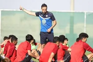 مدرب منتخب الشباب يحدد أهمية معسكر عمان