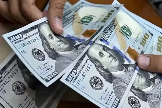 نائب السوق الموازي وراء ارتفاع أسعار صرف الدولار