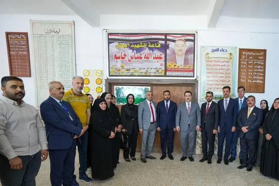 تجول في اروقتها واستذكر الأجيال السوداني يزور مدرسته الابتدائية في ميسان