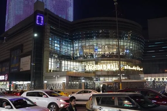 السيطرة على حريق اندلع داخل مول بغداد