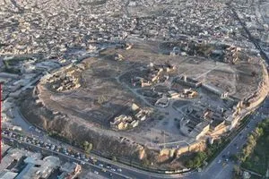 وضع حجر الأساس لأول مصنع سيارات كهربائية في العراق شفق نيوز