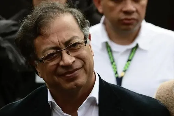 رئيس كولومبيا يتهم ترمب بغزو الكاريبي من أجل النفط شفق نيوز