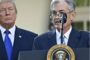 ترامب يهاجم رئيس الاحتياطي الفيدرالي فاسد وننتظر رحيله عن المنصب قريباً
