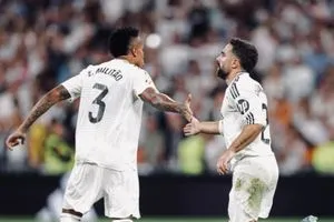 ميليتاو يدعم كارفخال