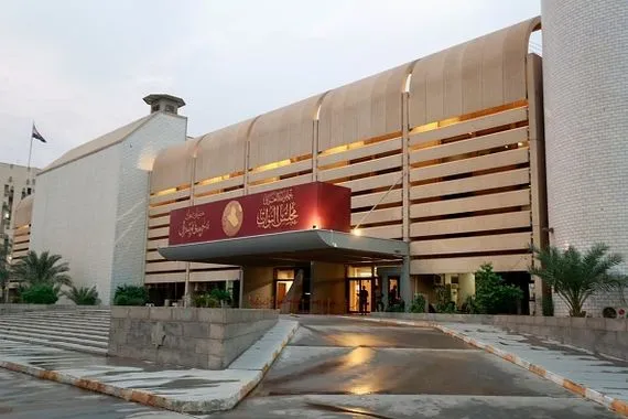 الساعة الدستورية تدق نائب يعلن موعد نهاية عمر البرلمان ويكشف جلسات اللحظة الأخيرة عاجل وكالة بغداد اليوم الاخبارية