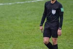 الحكم مهند قاسم يقود مباراة آسيوية اليوم