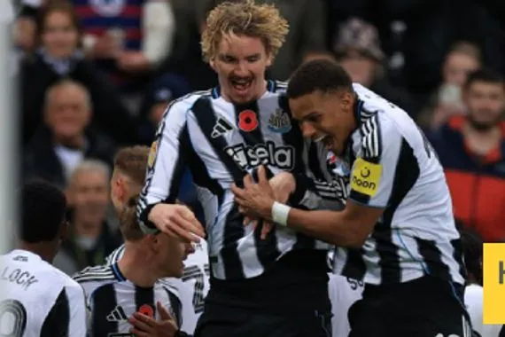 توتنهام يغادر كأس الرابطة الإنجليزية على يد نيوكاسل يونايتد