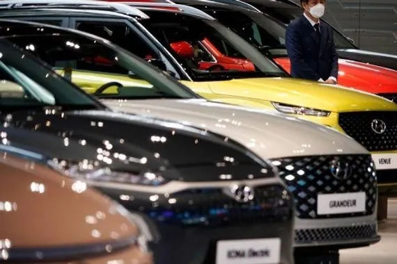 تحذير من حرائق محتملة يدفع شركات السيارات الكورية لسحب مركباتها