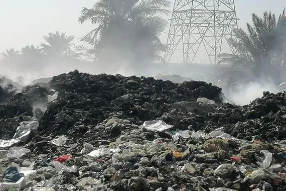 استراتيجية نيابية لإنهاء الحرائق في مطامر النفايات وحماية المدنيين