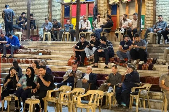 شباب أربيل يحيون ليل القلعة القديمة بالأحلام وأنغام الموسيقى صور شفق نيوز