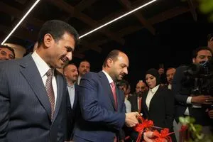 نوري خلال افتتاحه فندق الأنبار الدولي إضافةً مهمةً إلى مشهد التطور العمراني والخدمي بالمحافظة