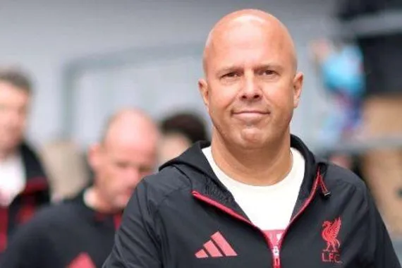 دفاع ليفربول في مهب الريح